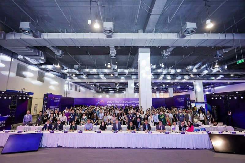 热烈：：亿万先生通讯参加 2025 上海 VR/AR 产业博览会展取得圆满成功!